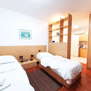 Budget Hostel